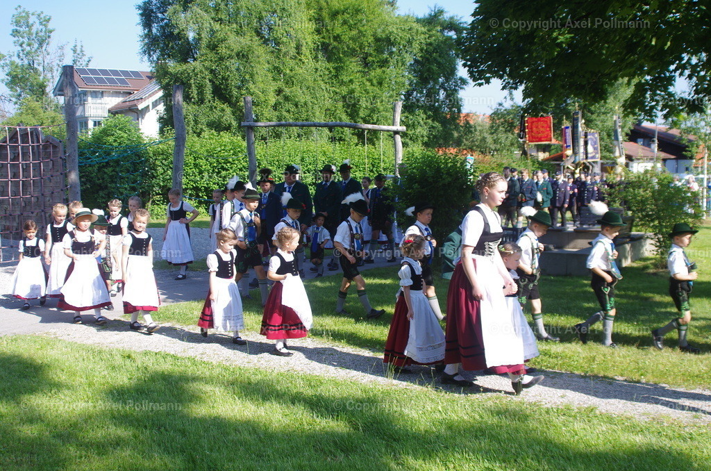 IMGP2852 | fotografiert von Axel PollmannLeonhardi Wallfahrt Benediktbeuern und Murnau, Fronleichnam, Fasching, Landschaft im Loisachtal und Benediktbeuern  - Realisiert mit Pictrs.com
