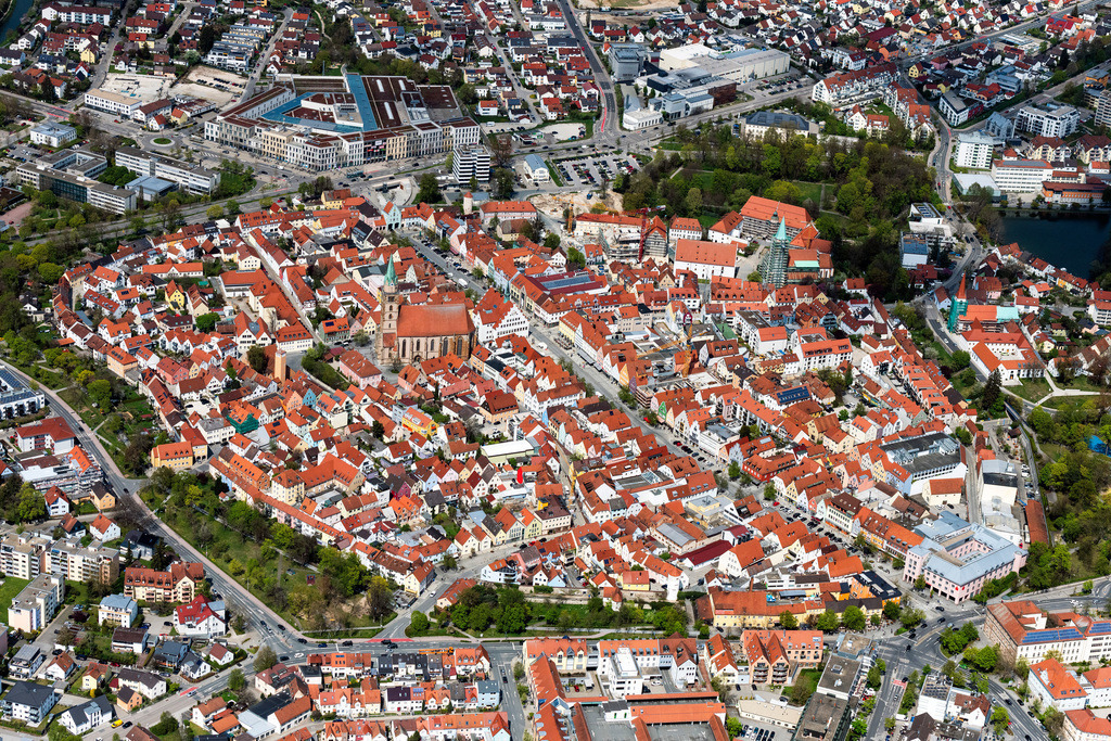 dr__0095841.jpg | NEUMARKT IN DER OBERPFALZ 28.04.2022 Altstadtbereich und Innenstadtzentrum in Neumarkt in der Oberpfalz im Bundesland Bayern, Deutschland. // Old Town area and city center in Neumarkt in der Oberpfalz in the state Bavaria, Germany. Foto: Daniel Reiter