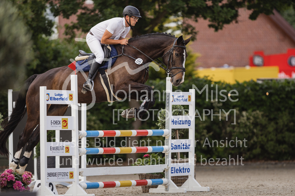 230616_Lemwerder_SprPf-Lgeschl-904 | Deine schönsten Turniermomente als professionelle Fotos! Entdecke hochwertige Pferdesport-Fotografie im Online-Shop. Jetzt Fotos finden & bestellen!