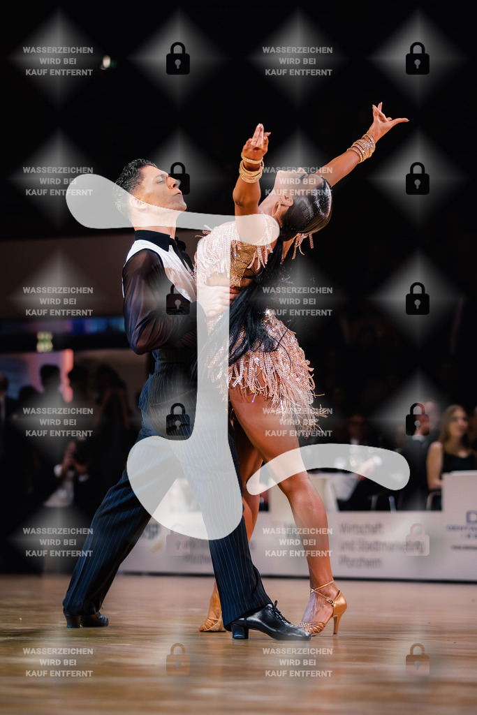 Goldstadtpokal 2025 - WDSF World Open Latin 5th (27) Razvan Dumitrescu _ Jacky Joos (Schwarz Weiß Club Pforzheim)-2025-01-25-2189 | Webshop for digital downloads and prints of dance sport, event & show photographer Julian Link - Realisiert mit Pictrs.com