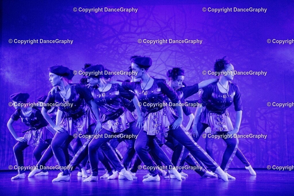 GPHY2715 | DanceGraphy - Realisiert mit Pictrs.com