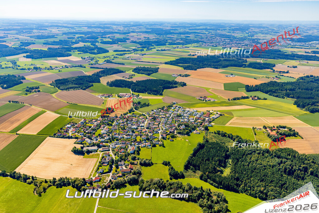 Geschenkidee Lichtenhaag bei Gerzen -Die Luftbildaufnahme wurde 2025 vom UL-Flugzeug heraus erstellt ( keine Drohne ) - Hochauflösende Luftaufnahme -Nicht vergleichbar mit Google Maps oder Satelittenbilder- Die Geschenkidee !Mit Lizenz und Bildrechte bestellbar