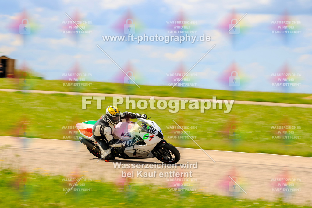 MotoTeam-0453 | Hier findet Ihr Bilder von Touristenfahrten auf der Nürburgring Nordschleife oder von anderen Veranstaltungen die ich besucht habe. Viel Spass beim Durch Schauen 