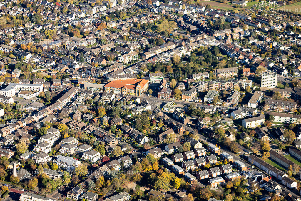Meerbusch-Buederich-Neusser Str.-Düsseldorfer Str.-Deutsches-Eck-8823 | Luftbildfotografie Hermann Klöpper - Realisiert mit Pictrs.com