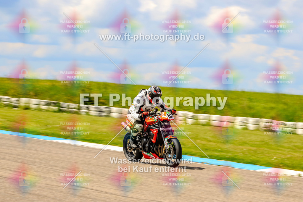 MotoTeam-0625 | Hier findet Ihr Bilder von Touristenfahrten auf der Nürburgring Nordschleife oder von anderen Veranstaltungen die ich besucht habe. Viel Spass beim Durch Schauen 