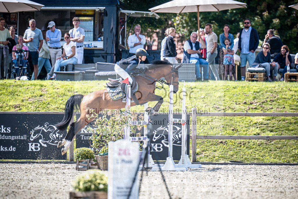 DOS_1169 | Entdecke hochwertige Reitturnierfotos von Foto Oger. Professionell, emotional und authentisch – jetzt Lieblingsmomente im Shop bestellen.Deutschlandweite Turnierfotografie. - Realisiert mit Pictrs.com