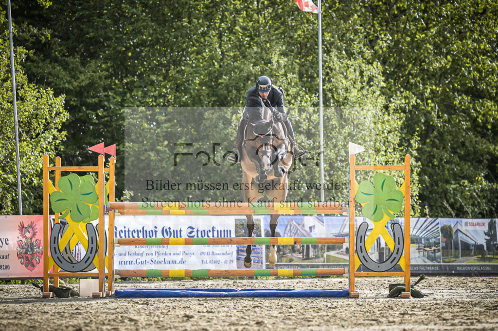 DOS_9934 | Entdecke hochwertige Reitturnierfotos von Foto Oger. Professionell, emotional und authentisch – jetzt Lieblingsmomente im Shop bestellen.Deutschlandweite Turnierfotografie. - Realisiert mit Pictrs.com