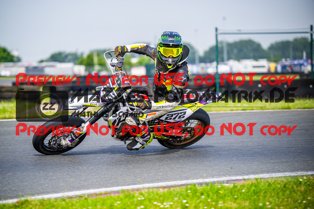 MaZZes_FotoMatrix_240621_6021986_0053 | GELL