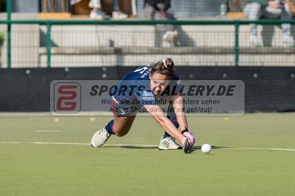 HK_20231007_105067 | 1.Bundesliga Damen Düsseldorfer HC - Großflottbeker THGC am 7.10.2023 DHC, Düsseldorf , Pia Lhotak ( Düsseldorfer HC #5 )