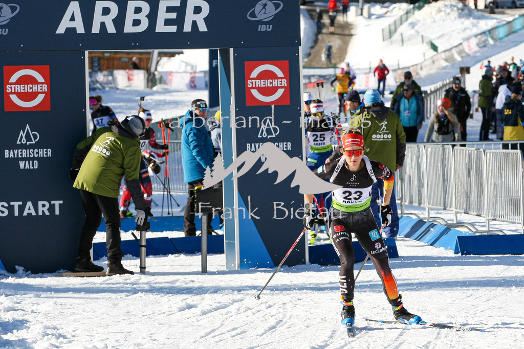 993T1899 | Marlene Fichtner