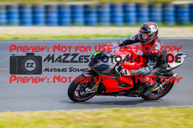 MaZZes_FotoMatrix_240724_6007705_0632 | GRUEN