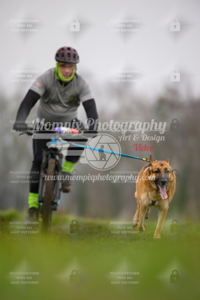 MompixPhotography_CDF2023_FFST_Di_Bike1-106 | PayLife