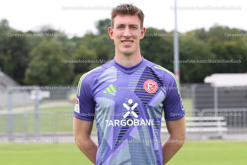 Due2BL25072401078 | Florian Schock; Fortuna Düsseldorf; 2. Bundesliga, Porträttermin 2024/2025