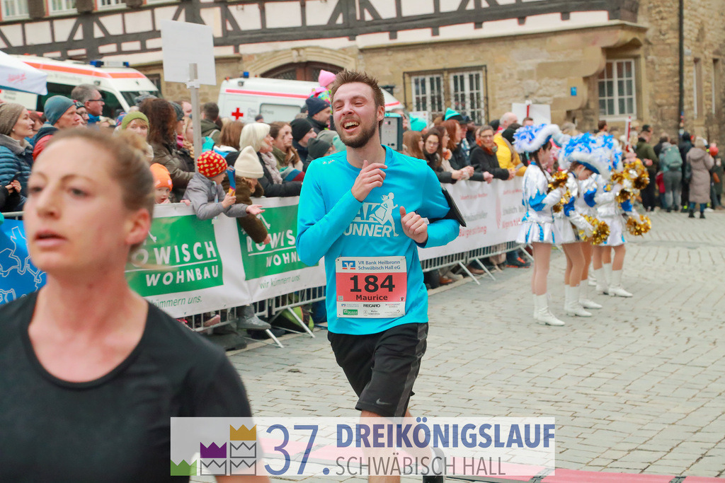 VR Bank Hauptlauf 10000m | 3 Koenigslauf 2023 - Realisiert mit Pictrs.com