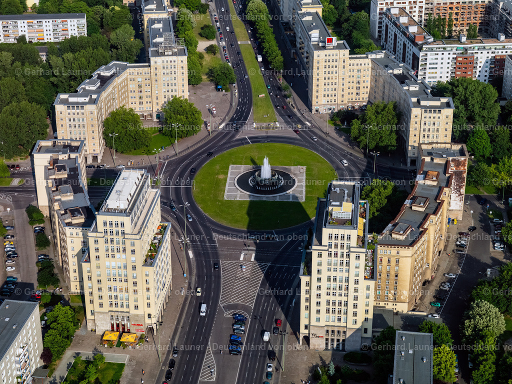2790399 | Kreisverkehr  Strausbergerplatz, Berlin