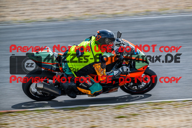 MaZZes_FotoMatrix_230719_1044 | GELB