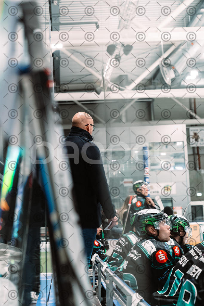 Alligators_vs_Fuessen_26.10.2025-048 | Höchstadt Alligators Fotogalerie: Eishockey-Action aus Franken. Professionelle Spielfotos, Portraits & Stadionbilder zum Download. Jetzt entdecken! - Realisiert mit Pictrs.com