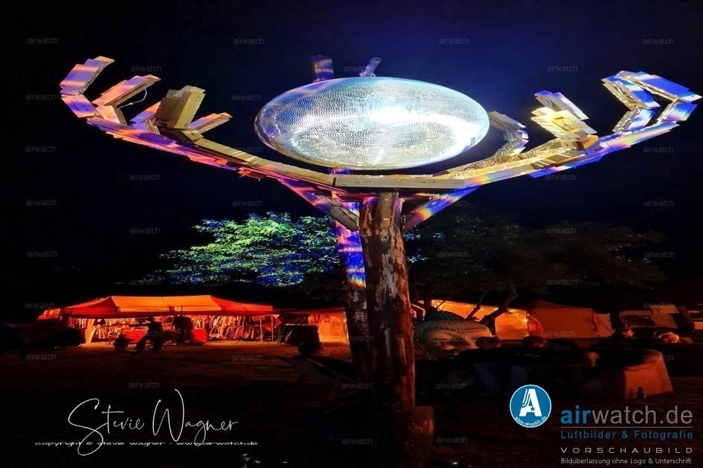 Bachblyten® Festival 2023 | Entdecken Sie atemberaubende Luftbilder und Fotografien auf airwatch.de - Tauchen Sie ein in eine Welt voller faszinierender Aufnahmen aus der Vogelperspektive.