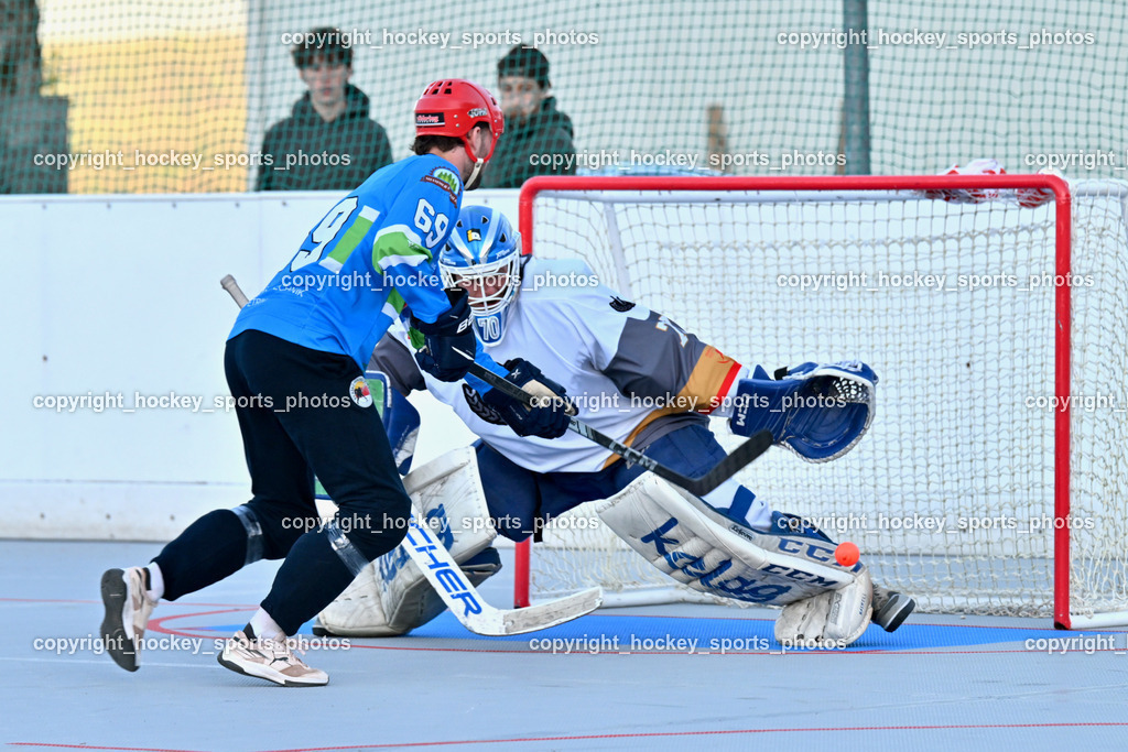 VAS Ballhockey Villach vs. ASKÖ Villach Ballhockey | #69 Feldbaumer Manuel SV ASKÖ Ballhockey, #70 Moser Lukas VAS Ballhockey Villach, VAS Ballhockey Villach vs. ASKÖ Villach Ballhockey , VAS Ballhockey Villach vs. ASKÖ Villach Ballhockey  am 13.05.2026 in Villach (Alpen Arena ), Austria, (Photo by Bernd Stefan)