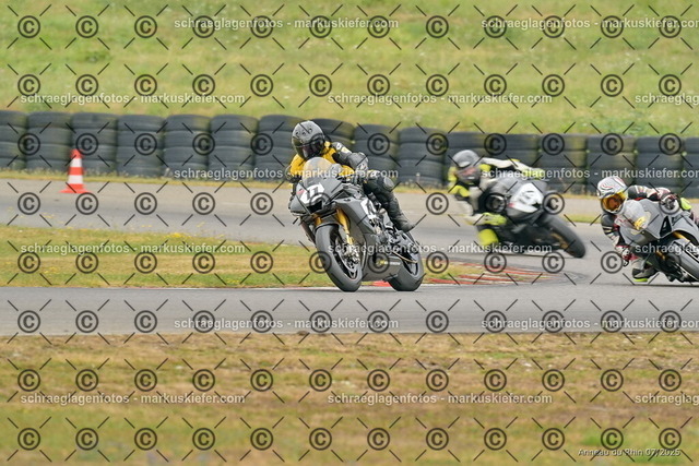 25bt05-0183 | markuskiefer.com - Realisiert mit Pictrs.com