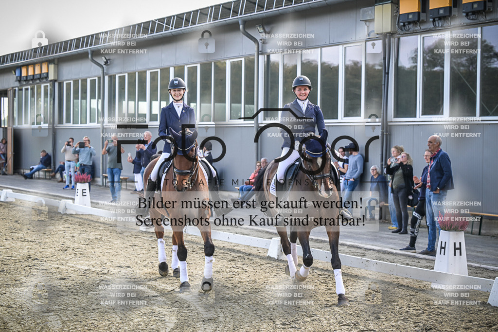 DOS_0195 | Entdecke hochwertige Reitturnierfotos von Foto Oger. Professionell, emotional und authentisch – jetzt Lieblingsmomente im Shop bestellen.Deutschlandweite Turnierfotografie. - Realisiert mit Pictrs.com