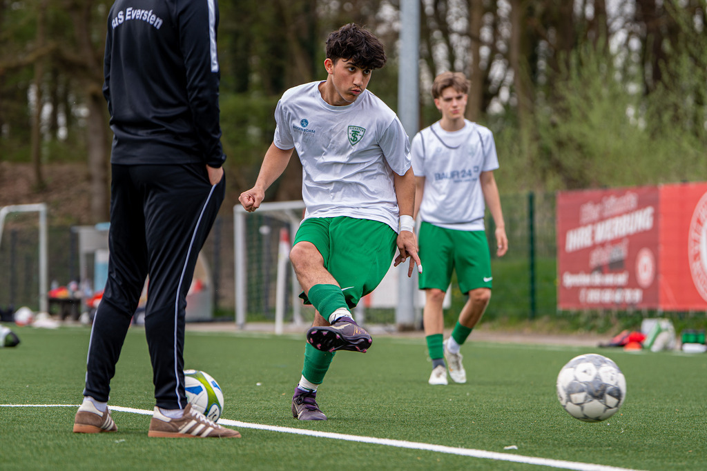 VFL Wittekind-Wildeshausen - TuS Eversten I 02352 | jns.sportfotos - Realisiert mit Pictrs.com