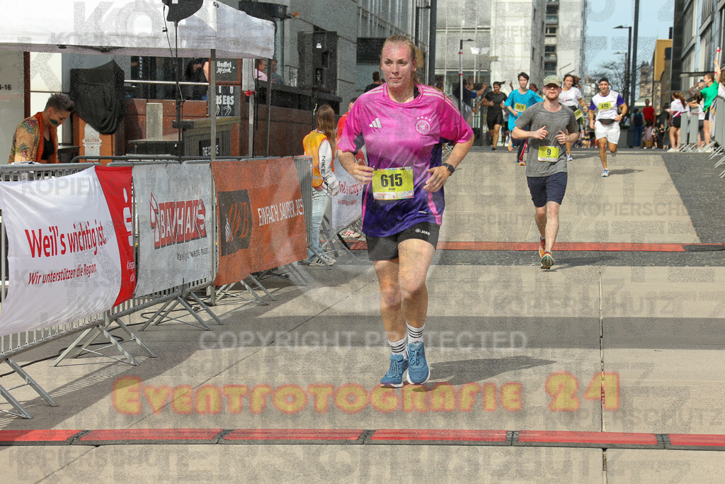 250920_1329_EX1_4996 | Sportfotografie im Rhein-Sieg Kreis, Köln, Bonn, NRW, Rheinland Pfalz, Hessen, etc. Unser Tätigkeitsfeld umfasst den Laufsport vom Volkslauf über den Marathon, Duathlon, Triathon bis zum Ultralauf wie Kölnpfad Ultra oder Schindertrail.