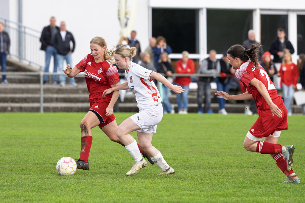 HÄRFCH_250914_0514 | FC Härtsfeld 03 vs. 1.FC Heidenheim 1846 II, Fußball, Frauen, Bezirksliga, 2025/2026, 1. Spieltag, 14.09.2025 in Dischingen(Foto: Michael Bulling) - Realisiert mit Pictrs.com