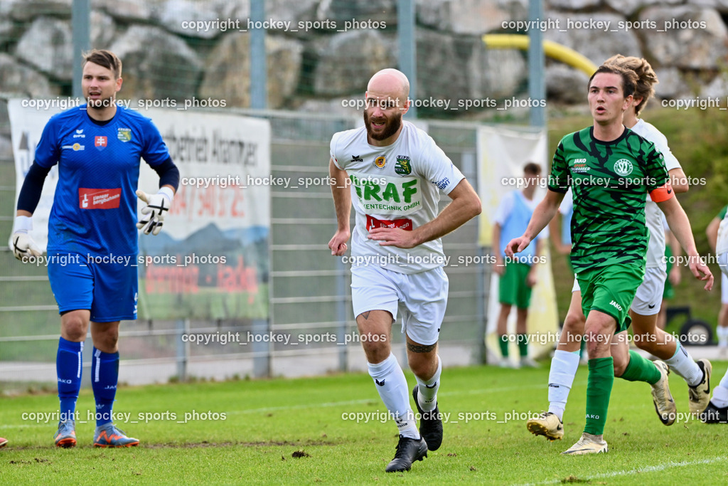 SC Landskron vs. Rapid Lienz | #44 Jakub Corej Rapid Lienz, #10 Dominik Müller Rapid Lienz, #8 Philipp Gatti SC Landskron, SC Landskron vs. Rapid Lienz, SC Landskron vs. Rapid Lienz am 22.09.2024 in Villach (Sportanlage Landskron), Austria, (Photo by Bernd Stefan)
