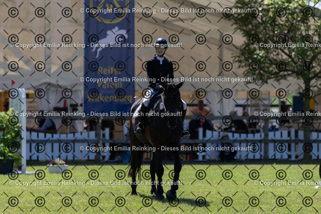 CL5A1006 | Emilia Reinking Fotografie - Realisiert mit Pictrs.com