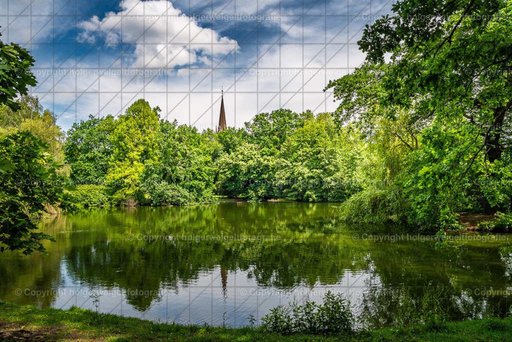 Kirchturm der Lutherkirche | Kaufen sie online außergewöhnliche Fotografien auf Leinwand Acrylglas Fotoprint Aludibond von holgerweigeltfotografie - Realisiert mit Pictrs.com