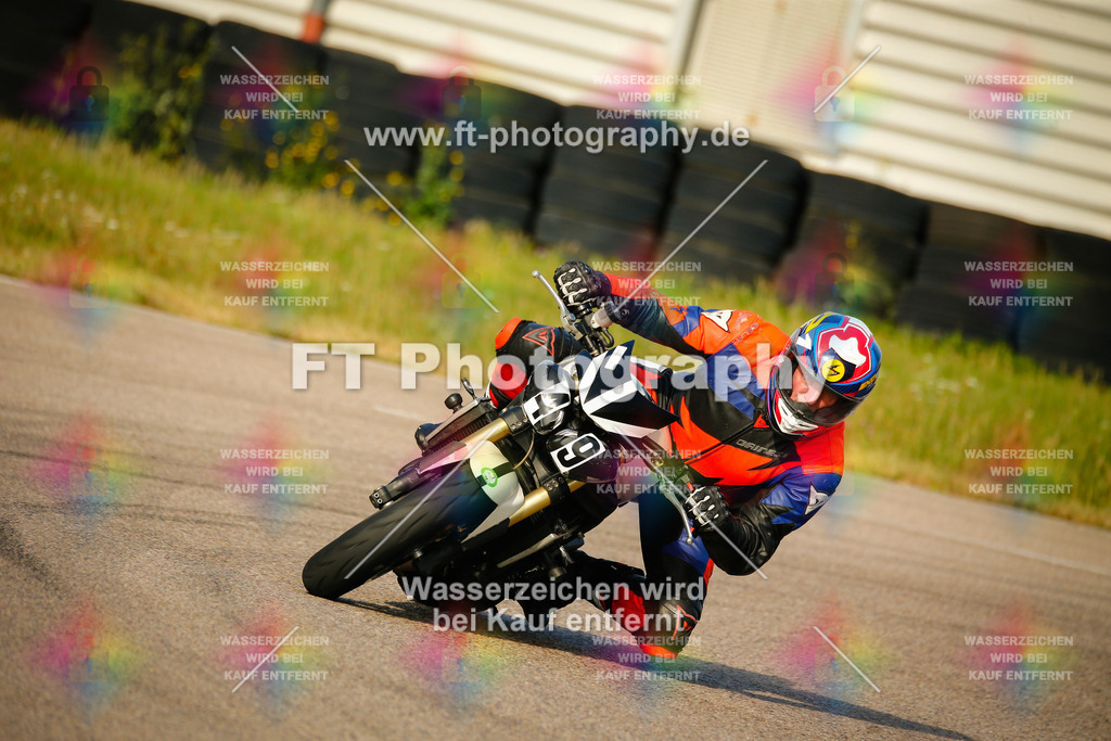 _MOT5481 | Hier findet Ihr Bilder von Touristenfahrten auf der Nürburgring Nordschleife oder von anderen Veranstaltungen die ich besucht habe. Viel Spass beim Durch Schauen 