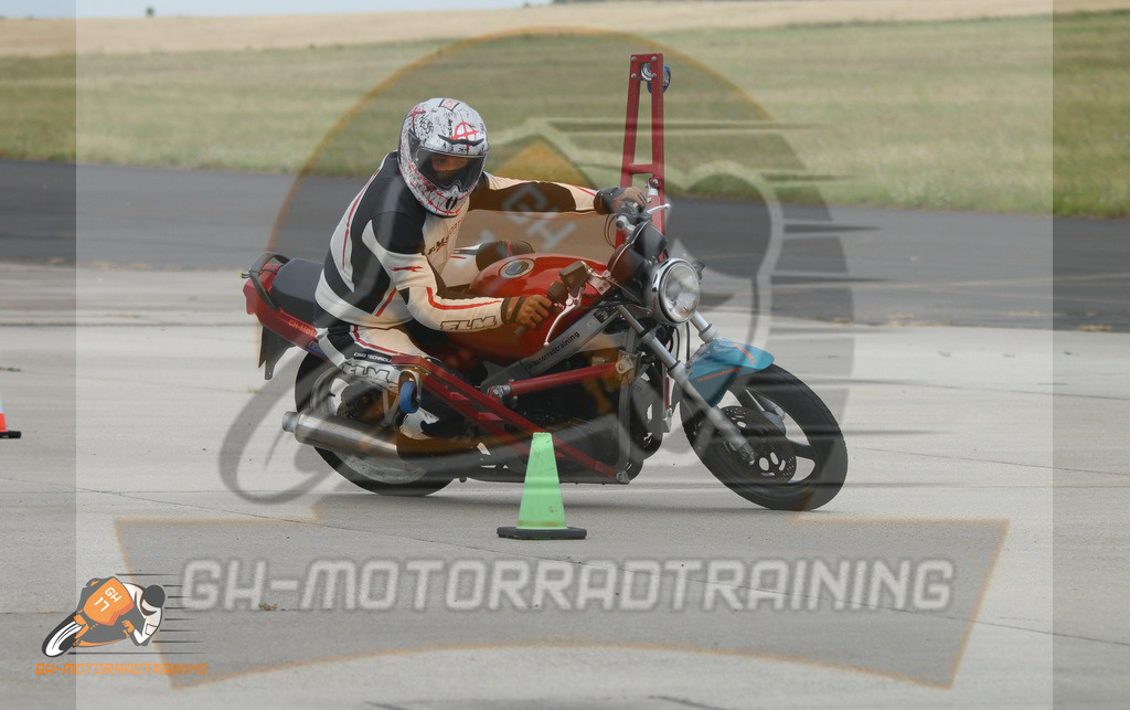IMG_1776 | gh-motorradtraining-foto.de - Realisiert mit Pictrs.com