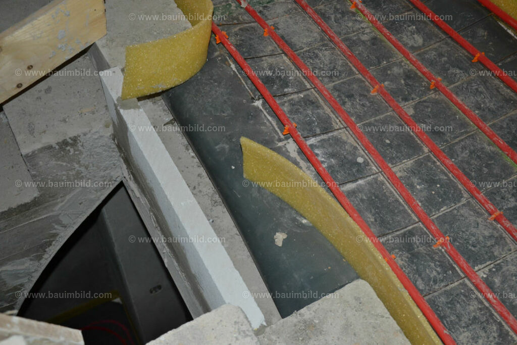 bib-lg07-mauerarbeiten-0286 | Nach LV-Leistungsgruppen sortierte Detailfotos über den Bau eines Hauses. Alle Hausbau-Bilder direkt vom Urheber und Autor der Website Haus-Selber-Bauen.com