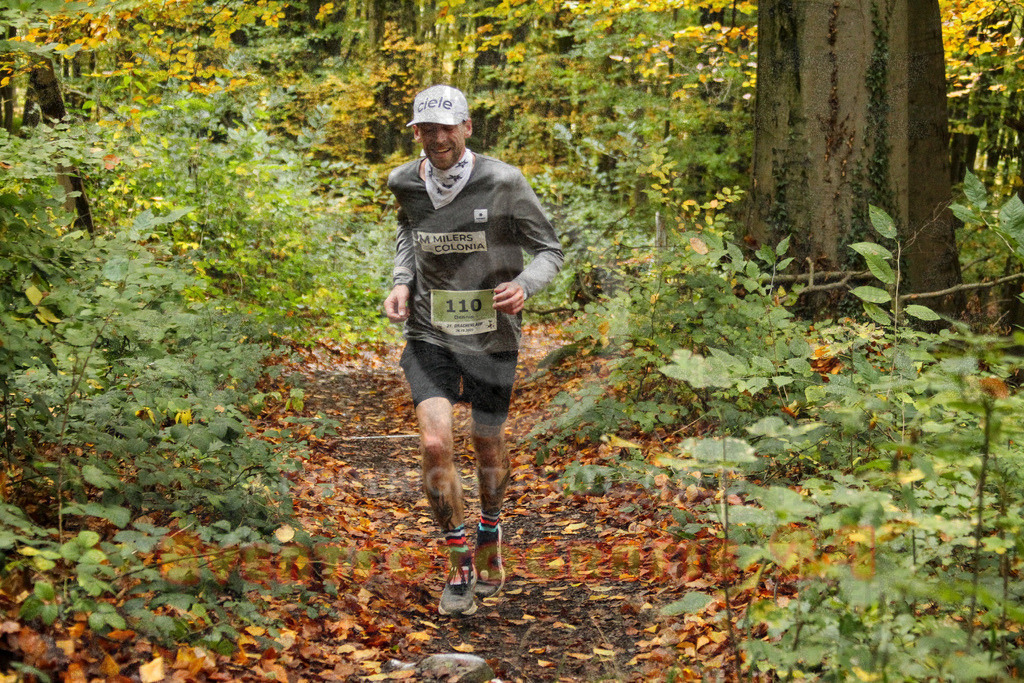 251026_1209_EV4_4565 | Sportfotografie im Rhein-Sieg Kreis, Köln, Bonn, NRW, Rheinland Pfalz, Hessen, etc. Unser Tätigkeitsfeld umfasst den Laufsport vom Volkslauf über den Marathon, Duathlon, Triathon bis zum Ultralauf wie Kölnpfad Ultra oder Schindertrail.