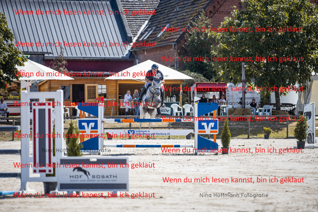 BK1A6226 | Turnierbilder Turnierfotos Nina Hüffmann Turnierfotografie Pferdefotografie Tierzeichnung Haustierzeichnung Pferdezeichnung Hundezeichnung Videograf  - Realisiert mit Pictrs.com