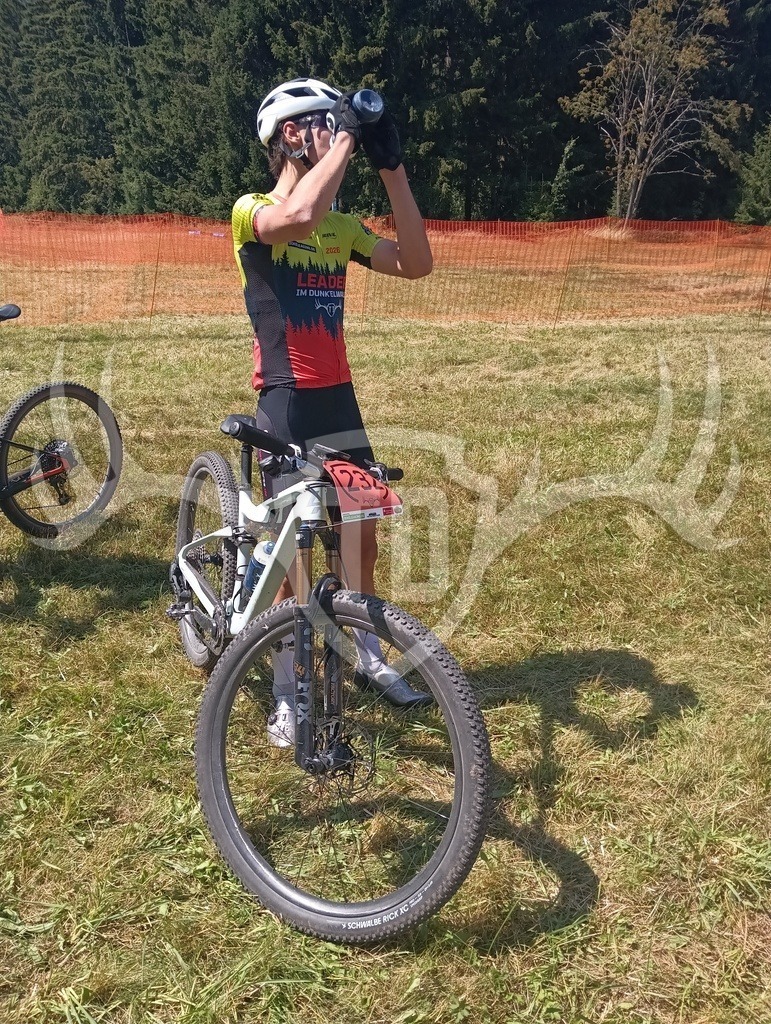 IMG_20260725_134341864 | Fotogalerie der Treibjagd im Dunkelwald - Dein MTB Etappenrennen im Erzgebirge - Realisiert mit Pictrs.com