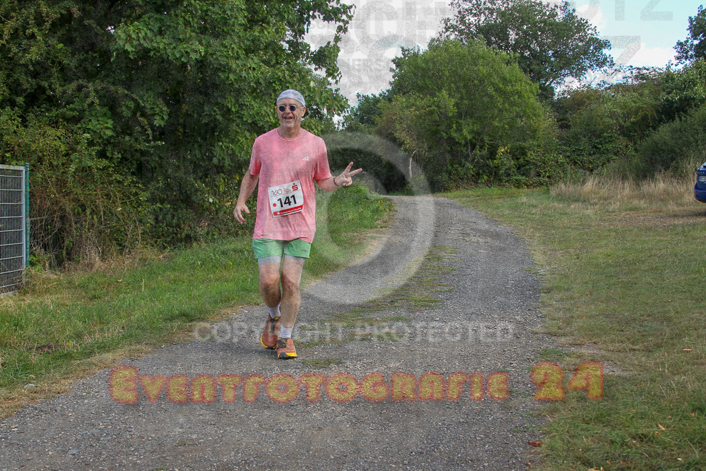 250830_1603_EV4_4580 | Sportfotografie im Rhein-Sieg Kreis, Köln, Bonn, NRW, Rheinland Pfalz, Hessen, etc. Unser Tätigkeitsfeld umfasst den Laufsport vom Volkslauf über den Marathon, Duathlon, Triathon bis zum Ultralauf wie Kölnpfad Ultra oder Schindertrail.