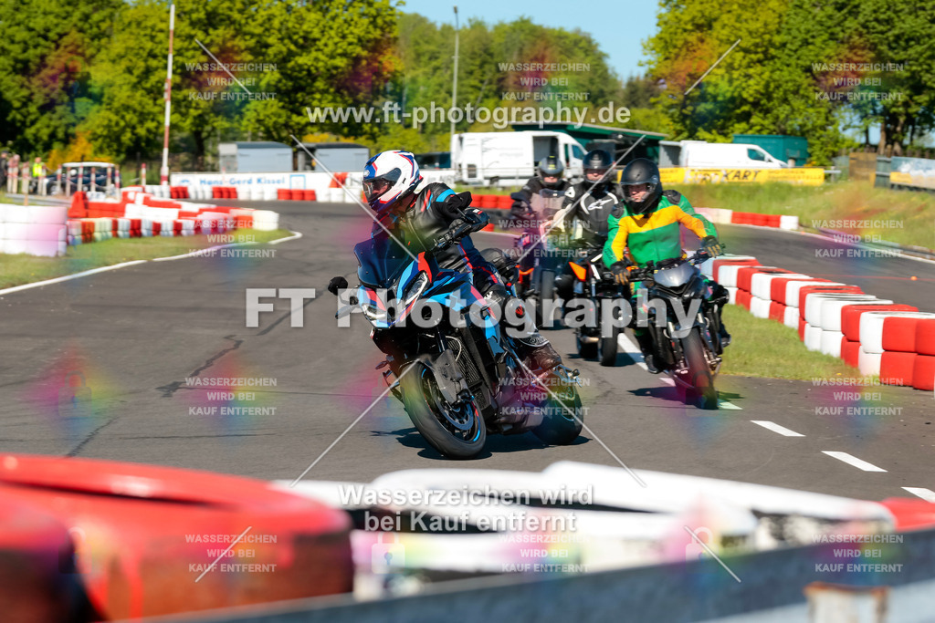 Moto-TeamOBK-21485 | Hier findet Ihr Bilder von Touristenfahrten auf der Nürburgring Nordschleife oder von anderen Veranstaltungen die ich besucht habe. Viel Spass beim Durch Schauen 