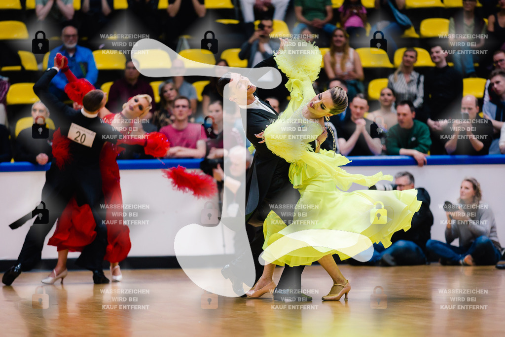Hessen Tanzt WDSF International Open Standard 5th (86) Vladyslav Tsykhanovskyi _ Veronika Tsikhanovska (Schwarz-Weiß-Club Pforzheim)-2025-05-17-0133 | Webshop for digital downloads and prints of dance sport, event & show photographer Julian Link - Realisiert mit Pictrs.com