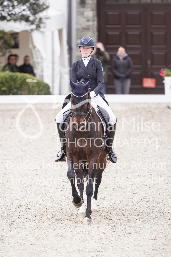 260412_Kronberg_S-Dressur-604 | Deine schönsten Turniermomente als professionelle Fotos! Entdecke hochwertige Pferdesport-Fotografie im Online-Shop. Jetzt Fotos finden & bestellen!
