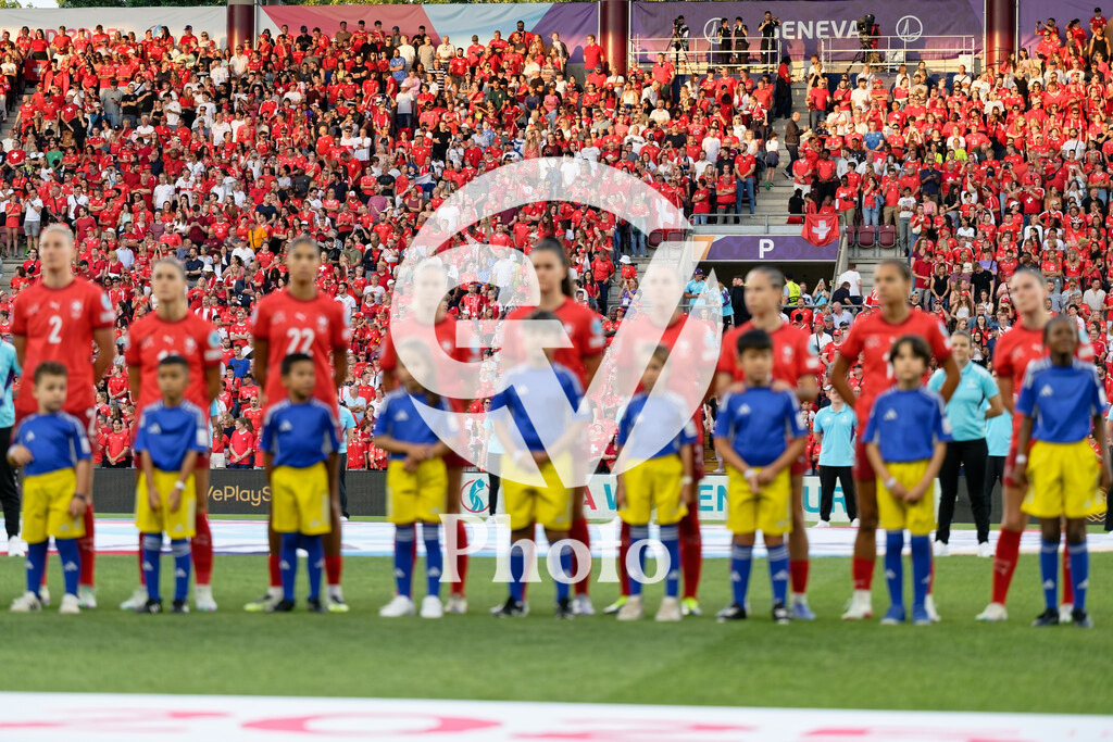 Finland v Switzerland: UEFA Women's EURO 2025 Group A | GENEVA, SWITZERLAND - JULY 10: General view of the stadium with Switzerland team during the UEFA Women's EURO 2025 Group A match between Finland and Switzerland at Stade de Geneve on July 10, 2025 in Geneva, Switzerland. (Photo by Giuseppe Velletri/Sports Press Photo/Getty Images)