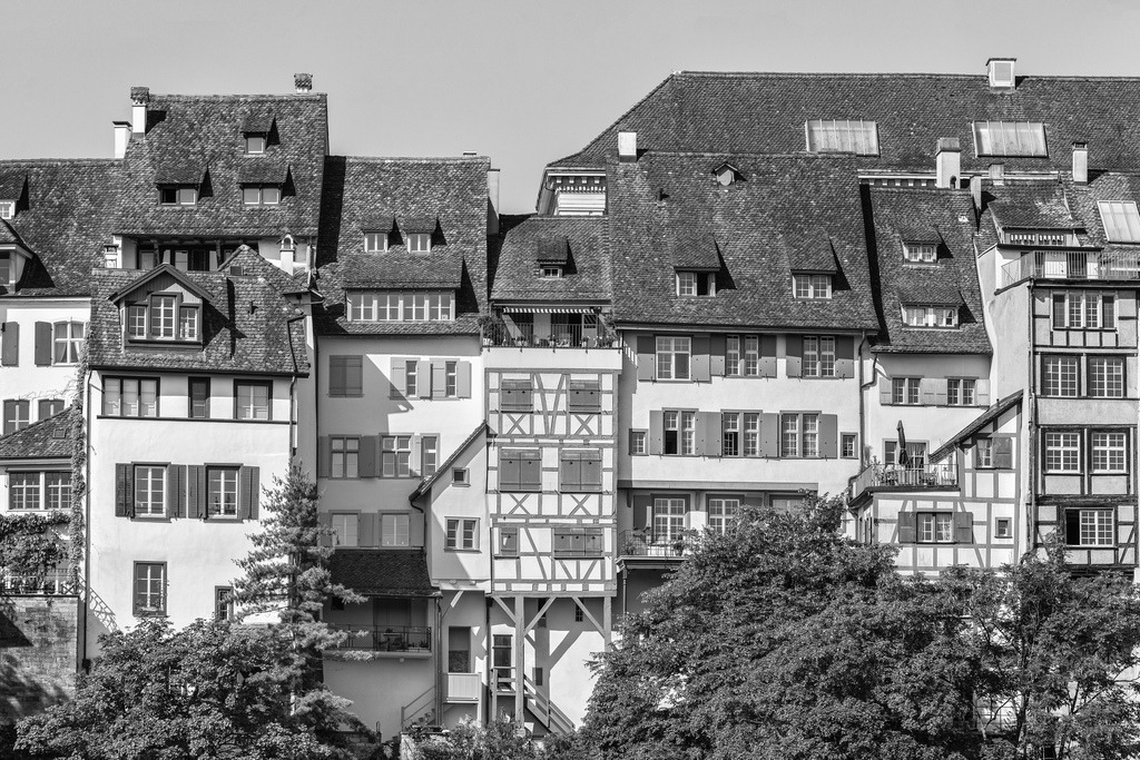 Häuserreihe | Häuserreihe am Rheinsprung in Basel, Schweiz. - Realisiert mit Pictrs.com