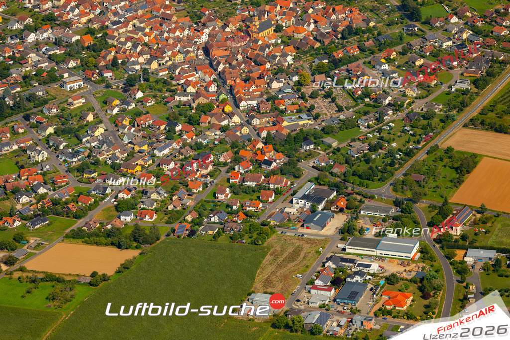 Das Luftbild zeigt :  Mönchberg - Die Luftaufnahme wurde 2024 vom UL-Flugzeug aus erstellt ( keine Drohne ) - Hochauflösende Luftaufnahme - Für grossformatige Ausdrucke geeignet. Die Geschenkidee !Mit Lizenz und Bildrechte bestellbar