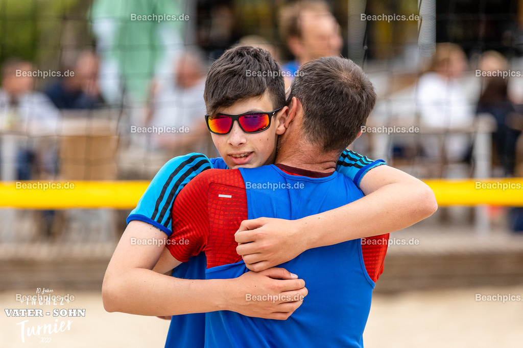 2022-00063092-Vater-Sohn-Turnier-Turnierbilder-2 | 26.05.2022; Berlin Foto: Gerold Rebsch - www.beachpics.de