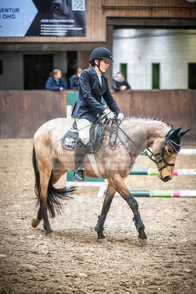 DOS_1352 | Entdecke hochwertige Reitturnierfotos von Foto Oger. Professionell, emotional und authentisch – jetzt Lieblingsmomente im Shop bestellen.Deutschlandweite Turnierfotografie. - Realisiert mit Pictrs.com