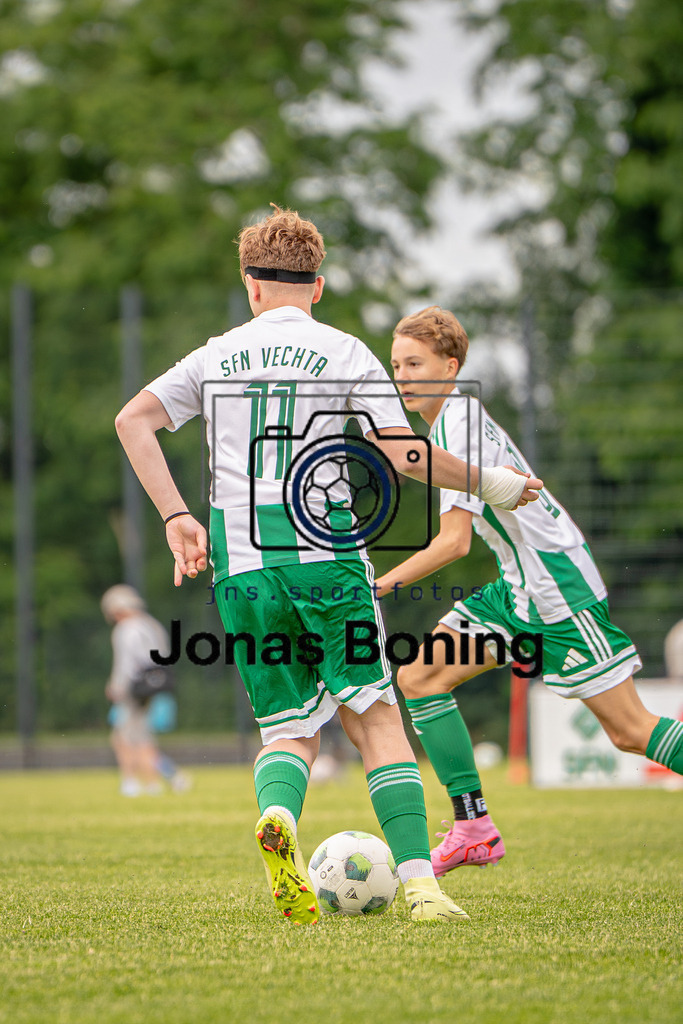 Sportfoto_ I 4491 | jns.sportfotos - Realisiert mit Pictrs.com