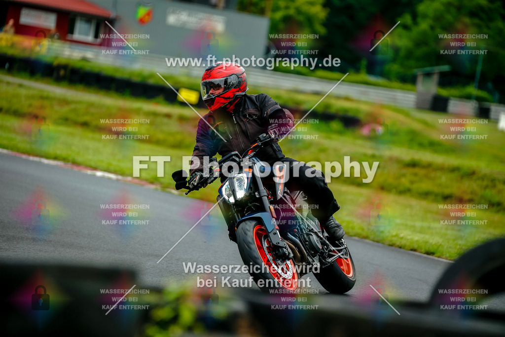 VBK-3800 | Hier findet Ihr Bilder von Touristenfahrten auf der Nürburgring Nordschleife oder von anderen Veranstaltungen die ich besucht habe. Viel Spass beim Durch Schauen 