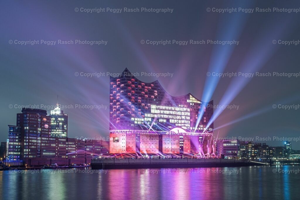 Elbphilharmonie | PeggyRaschPhotography - Realisiert mit Pictrs.com