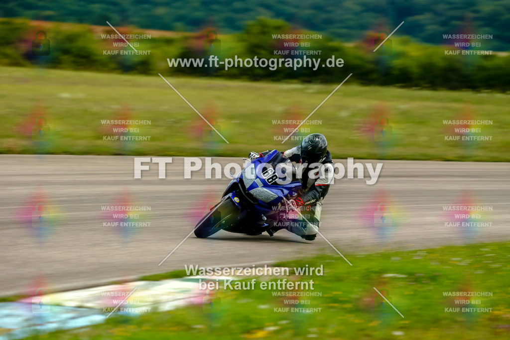 Chambley Juli-3232 | Hier findet Ihr Bilder von Touristenfahrten auf der Nürburgring Nordschleife oder von anderen Veranstaltungen die ich besucht habe. Viel Spass beim Durch Schauen 